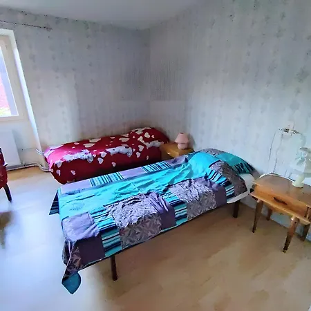 Superbe Maison, Piscine 6 à 10p * Sainte-Croix (Aveyron)